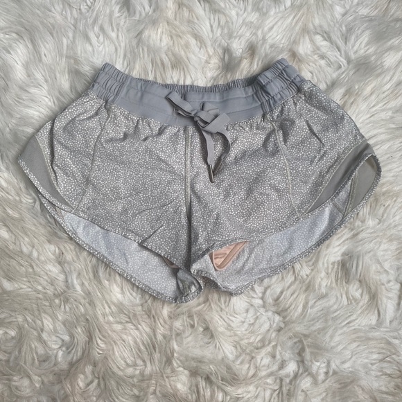 lululemon athletica Pants - Lululemon hotty hot short 2.5